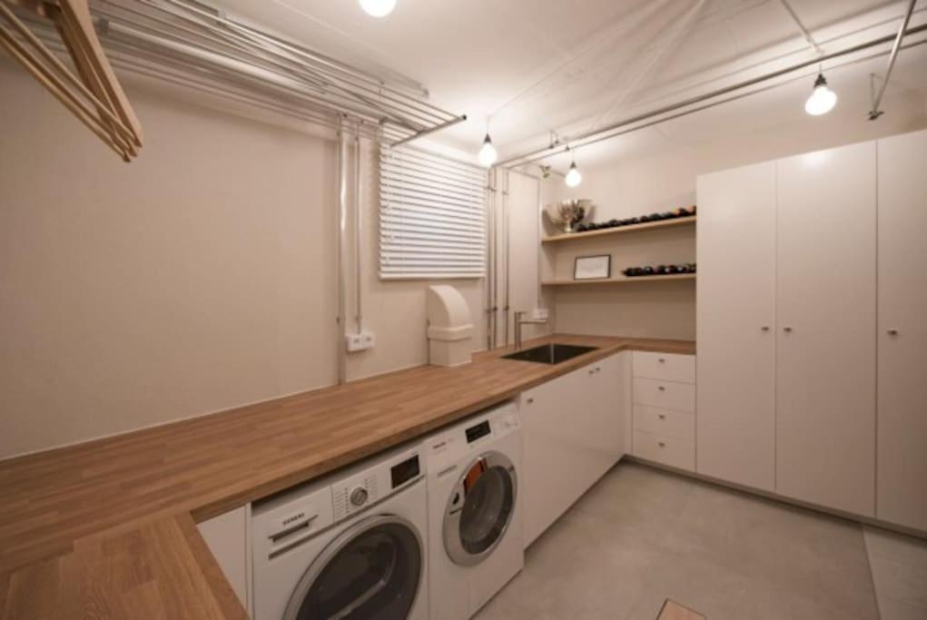 Nature Inspiration Apartment With Balcony & Grill Bbq In Duisburg Mitte Central Station 10 Mins & Big Tv With Photo Lights Экстерьер фото